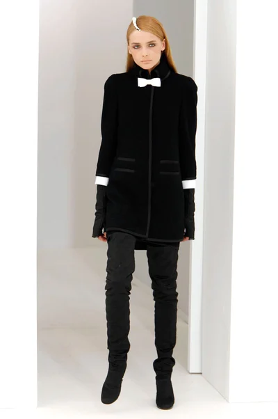 Look 18